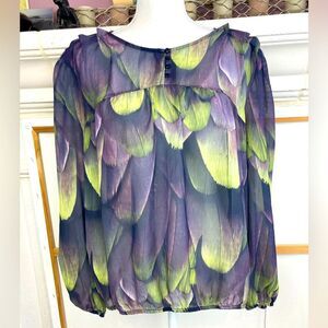 Exotic Feather Leaves Print Blouse w/tiny ruffles on shoulders